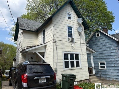 /international/us/110-newland-avenue-jamestown-ny-110108773982/