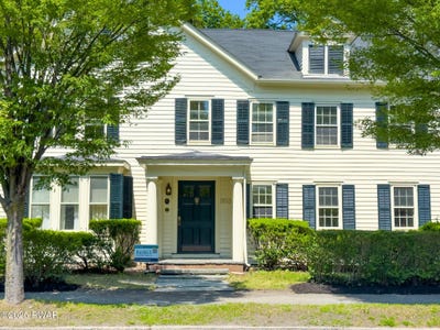 /international/us/203-w-harford-street-milford-pa-110104123620/