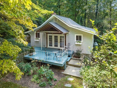 /international/us/240-seneca-boulevard-hendersonville-nc-110110256878/