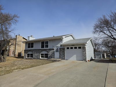 /international/us/95-broadmoor-norfolk-ne-110106343510/