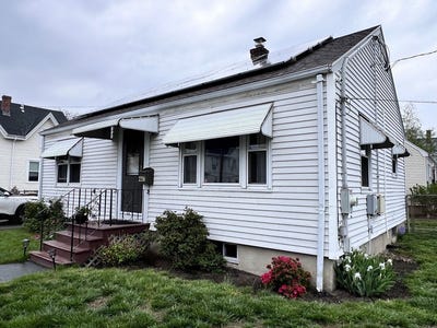 /international/us/467-chatham-street-lynn-ma-110107996745/