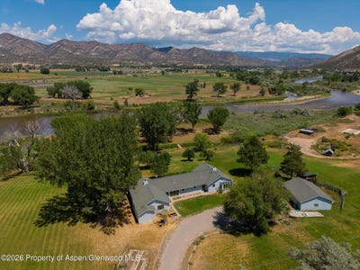 /international/us/29-county-road-335-silt-co-110119523846/
