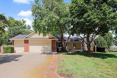 /international/us/8-e-2nd-st-cir-valley-center-ks-110109930946/