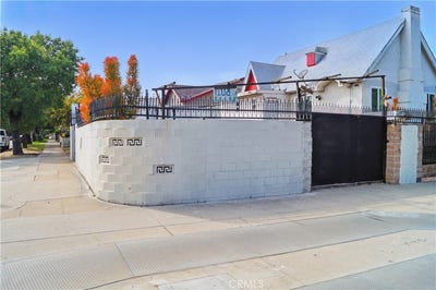 /international/us/7515-s-vermont-avenue-los-angeles-ca-110098516668/