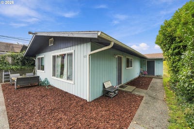 /international/us/423-7th-ave-coosbay-or-110120538322/