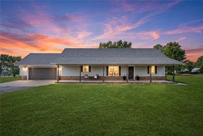 /international/us/11206-n-highway-348-mountainburg-ar-110110266950/