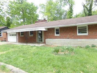 /international/us/505-forest-road-huntington-wv-110107823948/