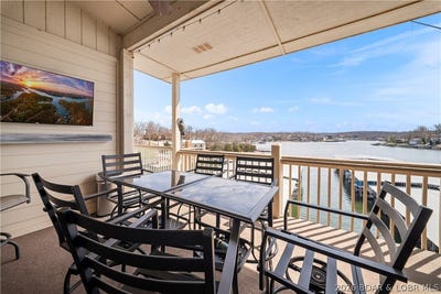 /international/us/86-aqua-fin-drive-lake-ozark-mo-110106766530/