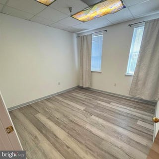 /international/us/9375-chesapeake-street-la-plata-md-110107871006/