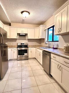 /international/us/121-estrelia-street-tamuning-gu-110107661277/