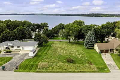 /international/us/oakwood-beach-road-lot-30-markesan-wi-110110294709/