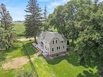 /international/us/44874-176th-street-new-auburn-twp-mn-110101270529/