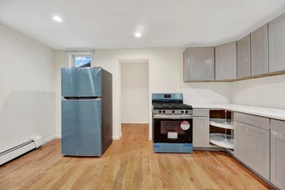 /international/us/13528-115th-street-south-ozone-park-ny-110099207428/