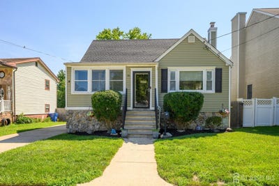 /international/us/14-marie-street-south-river-nj-110120552387/