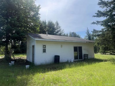 /international/us/w9296-beecher-lake-rd-cty-l-pembine-t-wi-wi-110100525811/