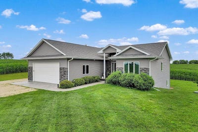 /international/us/10878-n-county-road-kk-milton-wi-110101022421/