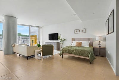 /international/us/3726-las-vegas-boulevard-las-vegas-nv-110108480579/