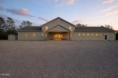 /international/us/368-clay-street-castlewood-va-110106058758/