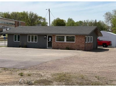 /international/us/410-springfield-parkway-jackson-mn-110106496582/