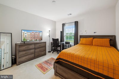 /international/us/7937-independence-drive-spotsylvania-va-110099825986/