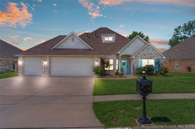 /international/us/15364-e-91st-street-n-owasso-ok-110108580751/