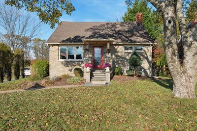 /international/us/27-mary-jane-lane-newtown-square-pa-110107939134/