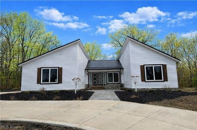/international/us/3940-ellendale-road-chagrin-falls-oh-110106948801/