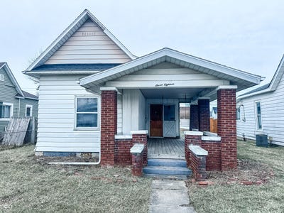 /international/us/718-main-street-elwood-in-110104585486/