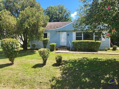 /international/us/107-rose-street-warner-robins-ga-110101170877/