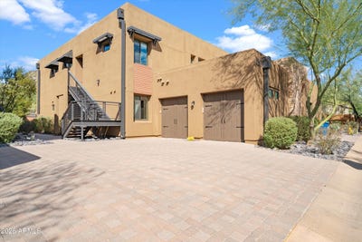 /international/us/36600-n-cave-creek-road-cave-creek-az-110108467599/