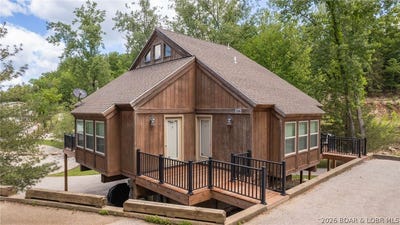 /international/us/206-yacht-club-landing-drive-lake-ozark-mo-110106920769/