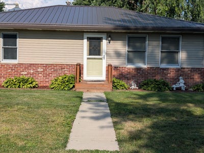 /international/us/510-s-madison-street-medaryville-in-110108771324/