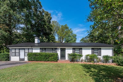 /international/us/153-lamont-circle-madison-heights-va-110110177936/