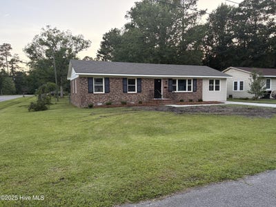 /international/us/620-s-orange-street-wallace-nc-110106952151/