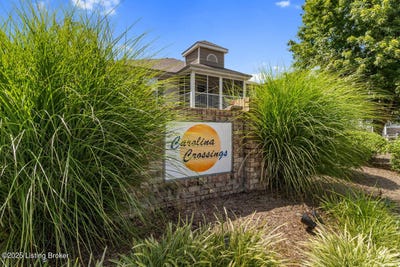 /international/us/5301-carolina-crossings-way-louisville-ky-110101011989/