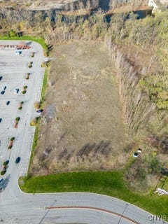 /international/us/180-lowes-blvd-herkimer-ny-110101064599/