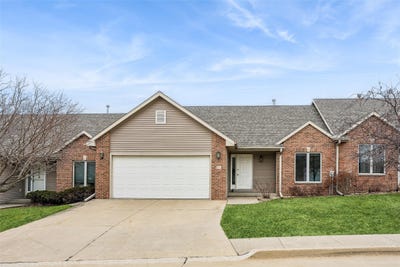 /international/us/400-s-8th-court-indianola-ia-110106327530/