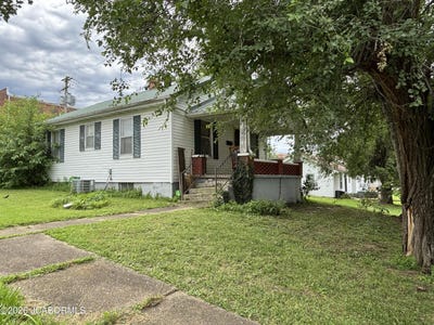 /international/us/506-n-oak-street-california-mo-110108871876/