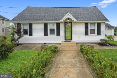 /international/us/219-s-west-street-harrington-de-110107628708/