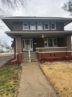 /international/us/1008-12th-st-lawrenceville-il-110106259488/