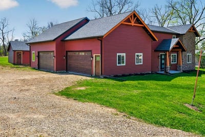 /international/us/8783-county-rd-k-omro-wi-110107613689/