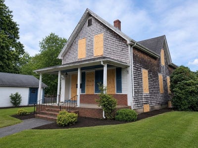 /international/us/630-main-st-bridgewater-ma-110108380077/