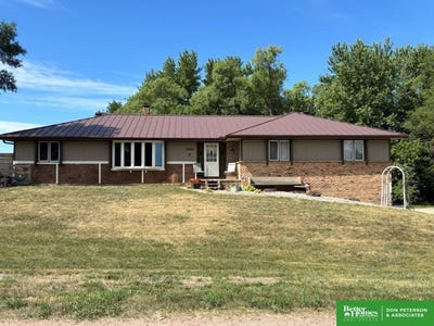 /international/us/55160-knox-avenue-crofton-ne-110108855347/