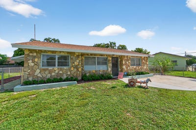 /international/us/5531-s-35th-court-greenacres-fl-110101298120/