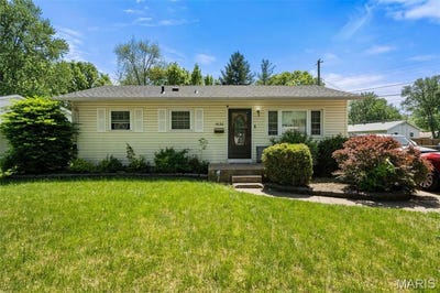 /international/us/1630-tyson-drive-florissant-mn-110107616601/