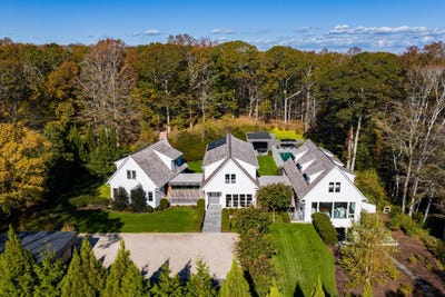 /international/us/7-ashwood-court-amagansett-ny-110092809138/