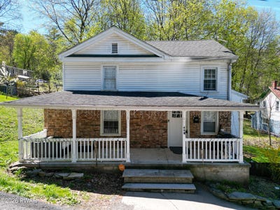 /international/us/408-chestnut-avenue-hawley-pa-110107436382/