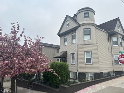 /international/us/437-bramhall-ave-jersey-city-nj-110107201298/
