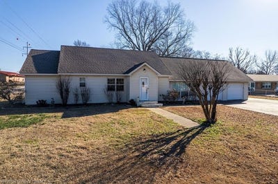 /international/us/428-elm-st-sallisaw-ok-110104996218/
