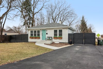 /international/us/502-n-smith-street-palatine-il-110108029650/